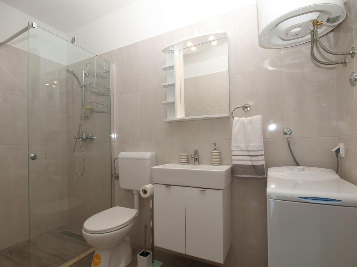 Apartment Florinda 2091 Pula Bagian luar foto